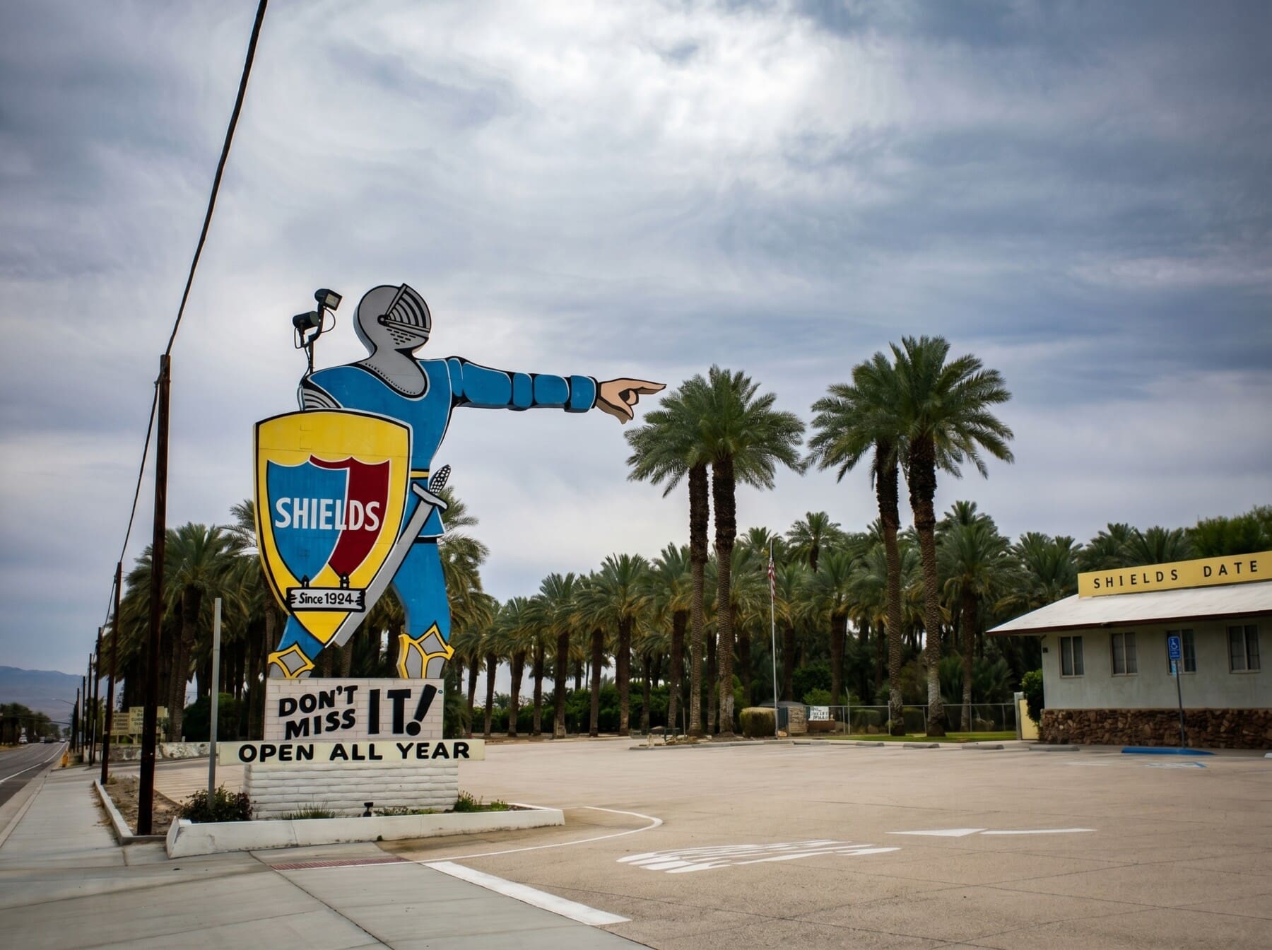 Dates Garden Shields Date Garden in Indio CA — top thing to do since 1924